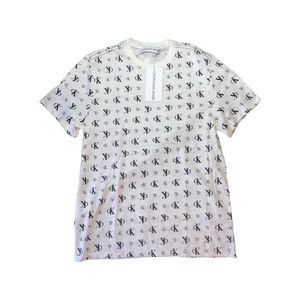 Calvin Klein Tee